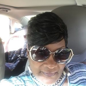 Meet your Posher, Jackie